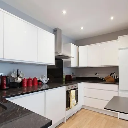 - Family House * Harrogate